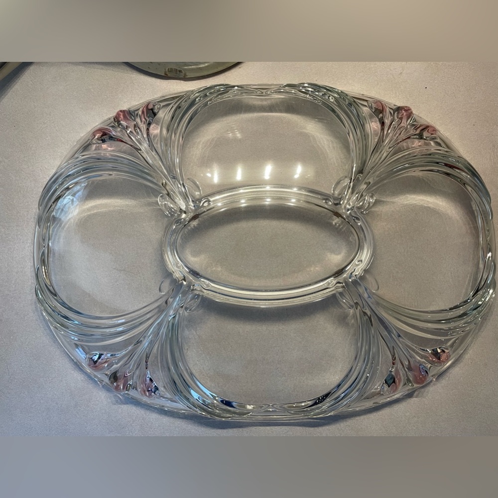 Vintage Mikasa Tivoli Pink Tulip 
Glass Serving Dish Walther Crystal
Compartment